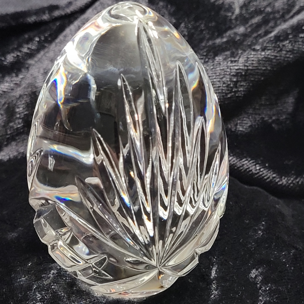Rogaska Crystal Egg Paperweight - Beautiful